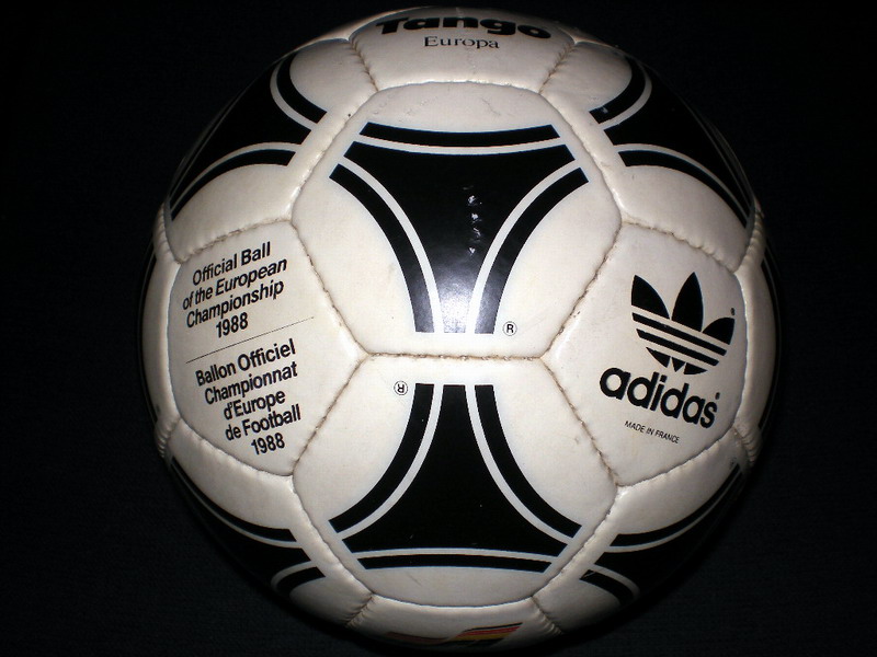 ADIDAS TANGO – EUROCOPA ALEMANIA 1988 – Balones Oficiales